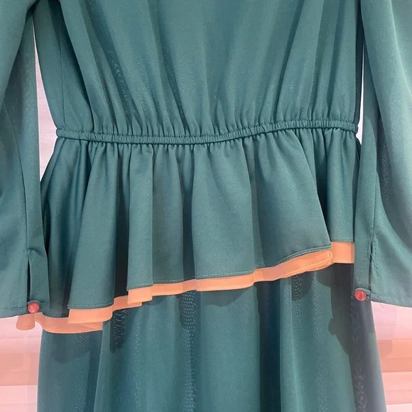 Elegant Teal Dress with Cream Trim - Picture 3 of 6